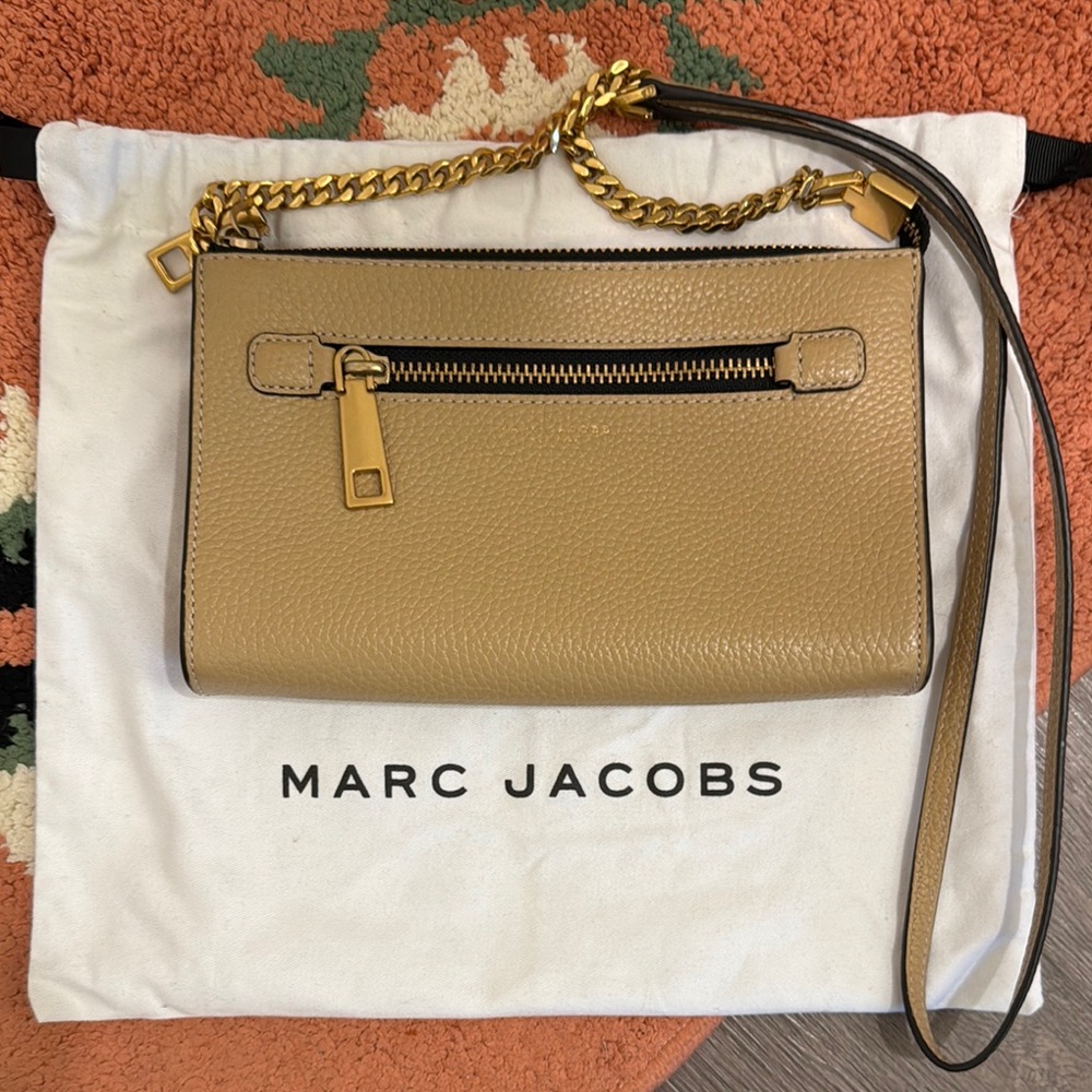 Elegant Beige Crossbody Bag